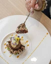 fleur pensee bleure et blanche.webp